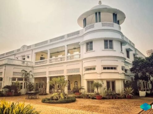 Image of a regal farmhouse for film shoots in Delhi NCR, Gurgaon, and Noida